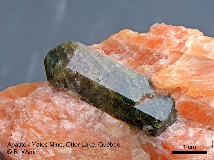 040-Apatite_Quebec_R.jpg