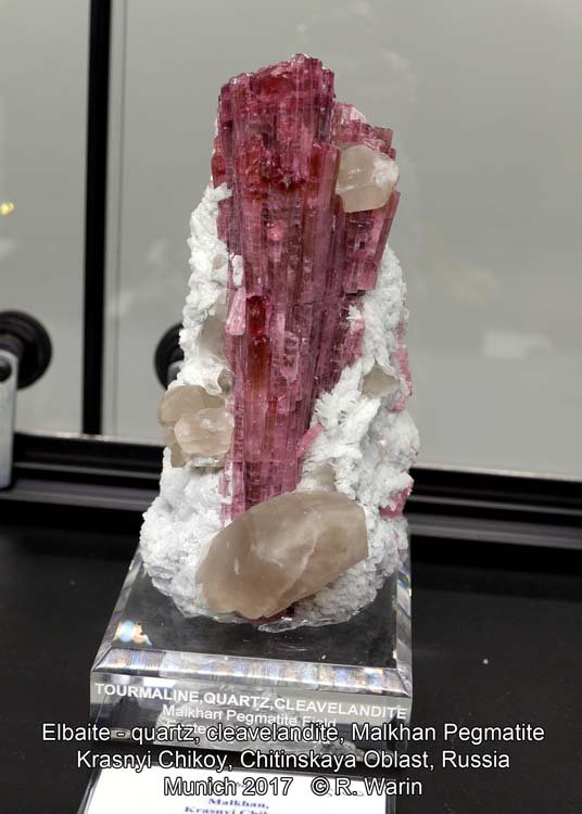 096-Elbaite-00949_R.jpg