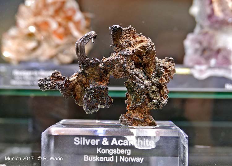 103--Argent-00960_R.jpg