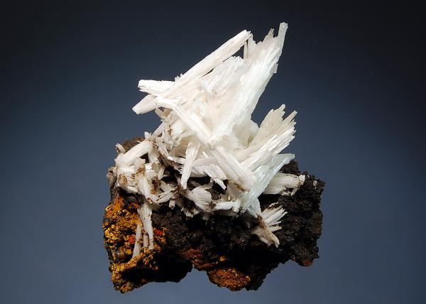 1060 Cerussite.jpg