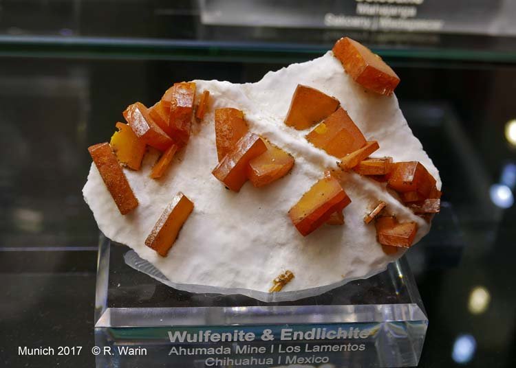 117-Wulfenite-00961_R.jpg