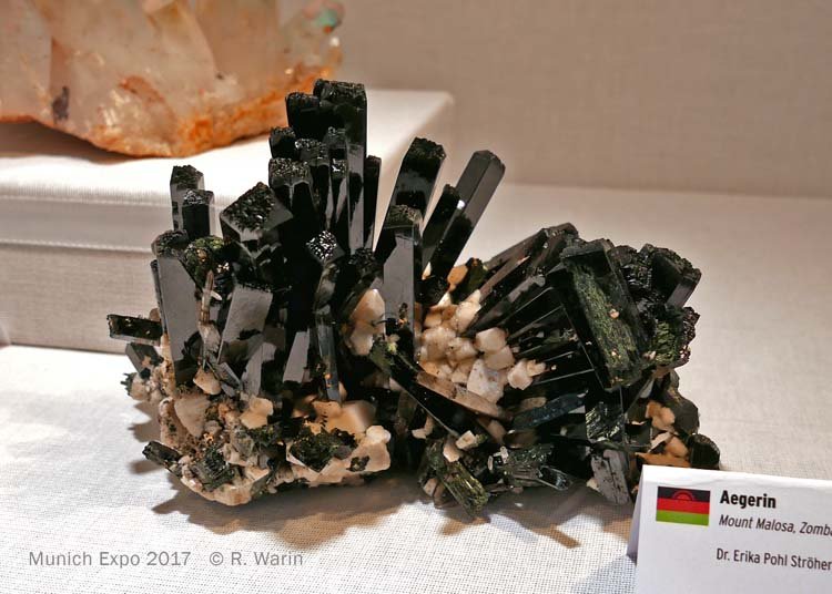 122-Aegyrine-10020_R.jpg