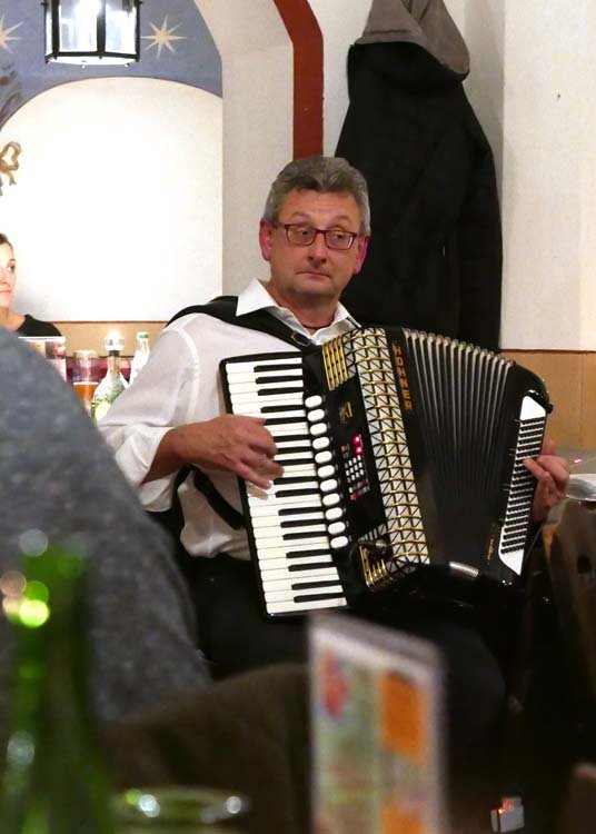 200-Accordeon_30016_R.jpg