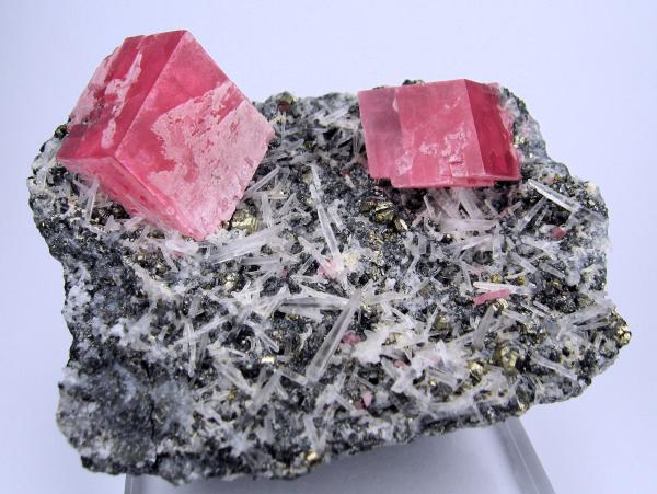 5461M-rhodochrosite1.jpg