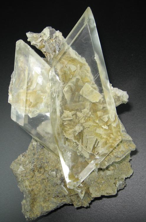 6349M-gypsum2.jpg