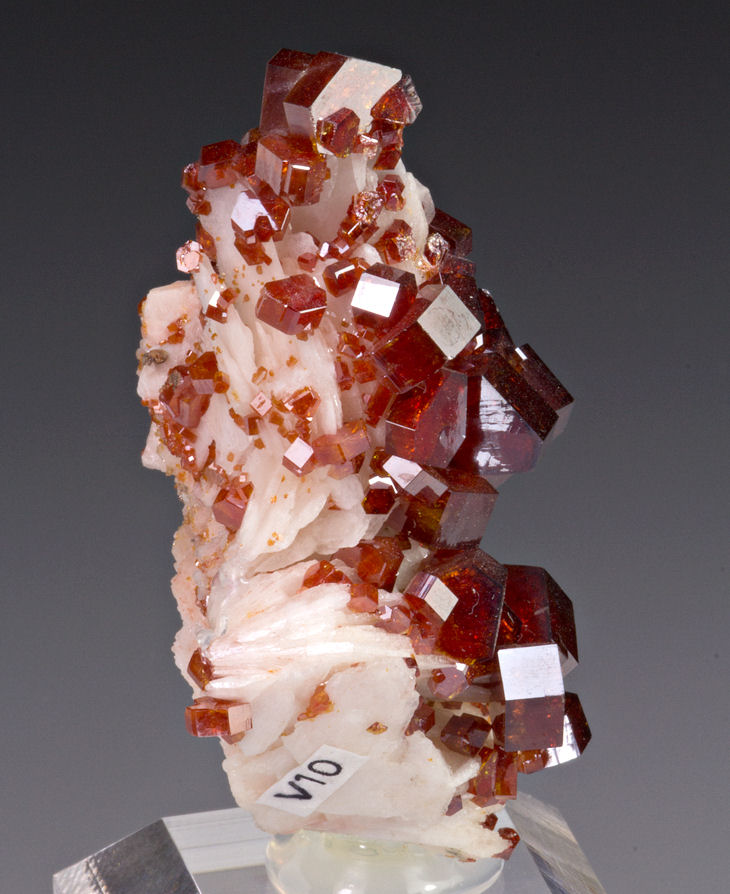 7245M-vanadinite3.jpg