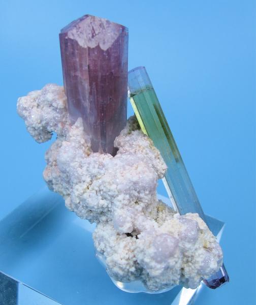 8208M-elbaite2.jpg