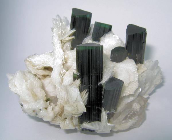 8284M-elbaite1.jpg