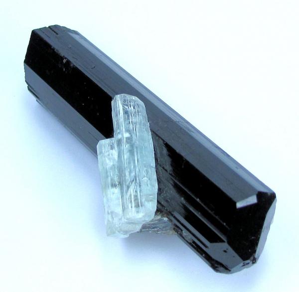 8295M-schorl.jpg