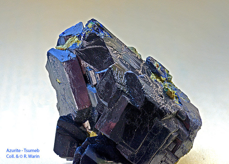 Azurite_Tsumeb#3b_R.jpg