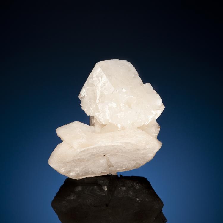 chabazite 6 cm 036034.jpg