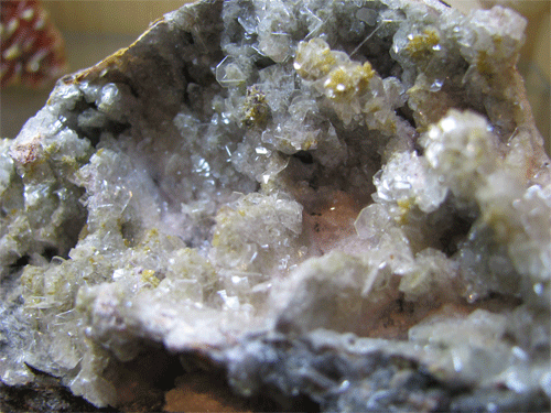 colorlesswulfenite2web.gif