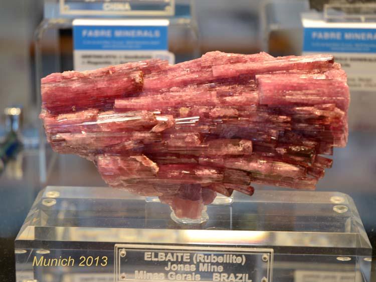 Elbaite_1132_R.jpg