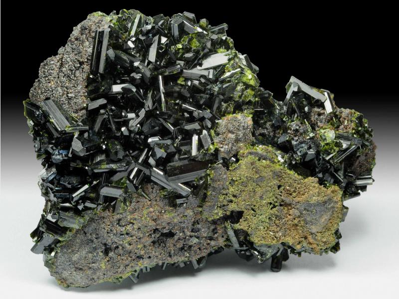 Epidote-04a.jpg