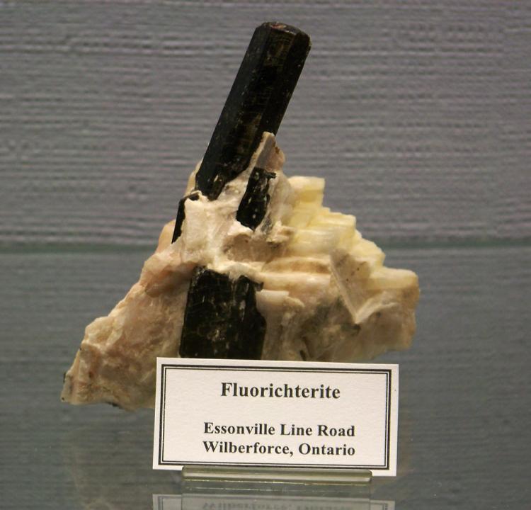 fluorichterite.jpg