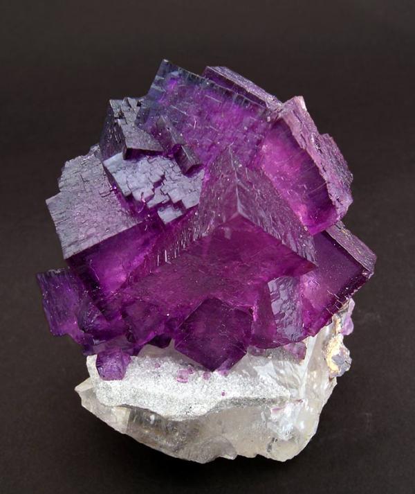 Fluorite Elmwood Mine Tennessee USA.jpg