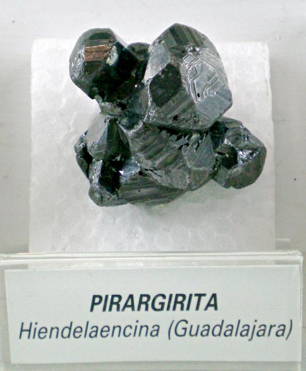 Folch collection - Pyrargyrite Hiendelaencina.jpg