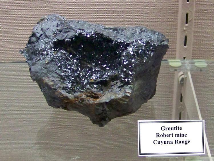 groutite2.jpg