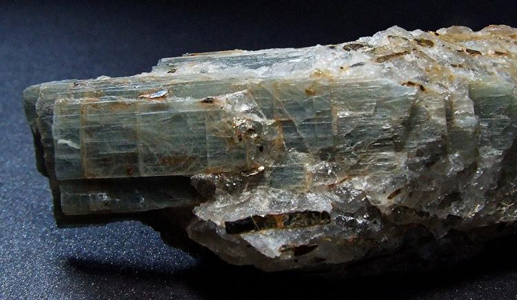 kyanite (4).jpg