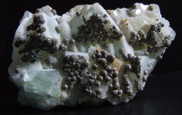 mint green fluorite w quartz n chalcopyrite.JPG