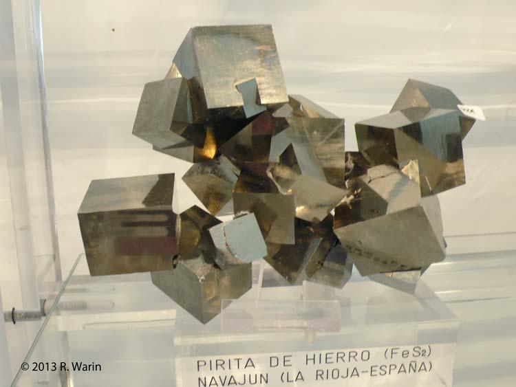 Pyrite_70985_R.jpg