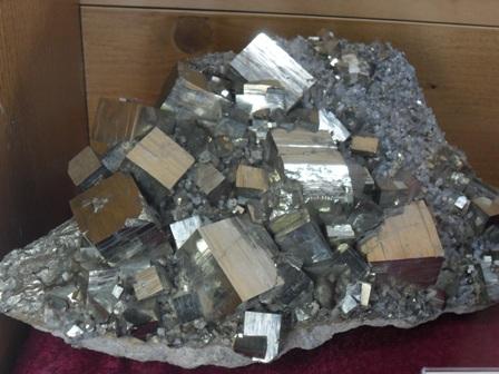 pyrite, quartz - Tibles Mountains.JPG