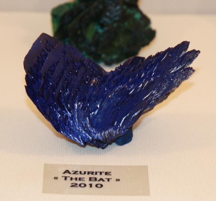 What Is The Classification Of The Mineral Azurite