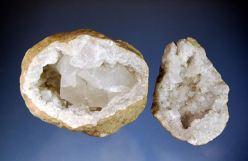 0001 Calcite geode.jpg