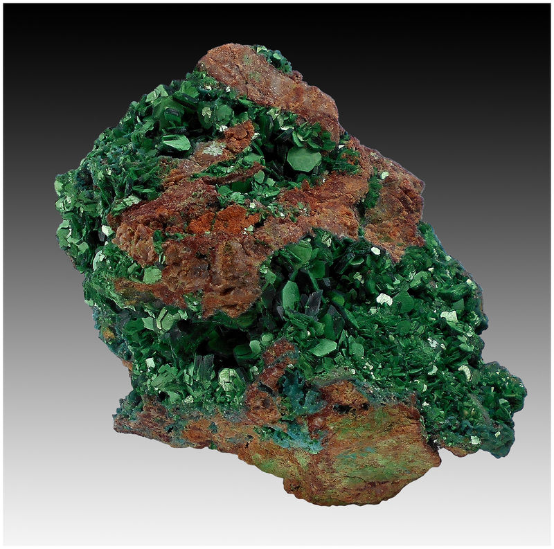 01 - TORBERNITE - DISPLAY 1.jpg