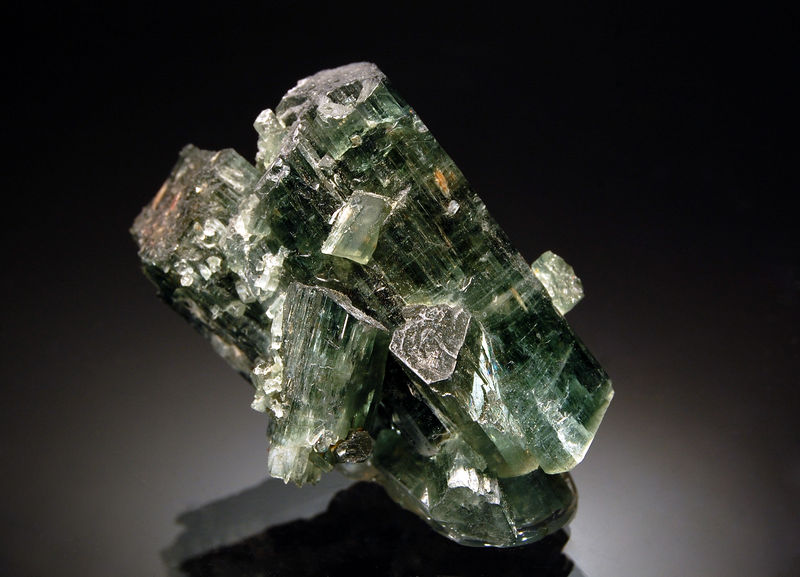 2253 Tremolite.jpg