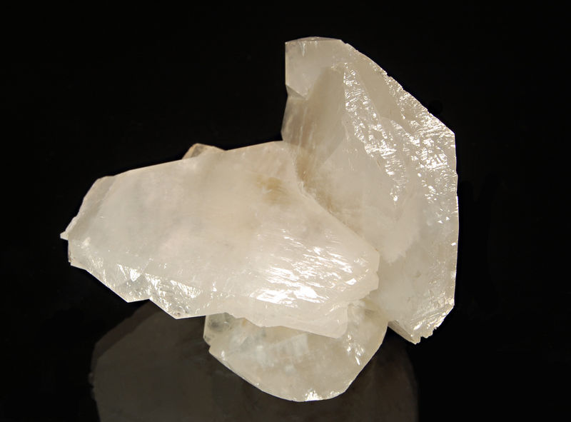 2275 Calcite twin.jpg