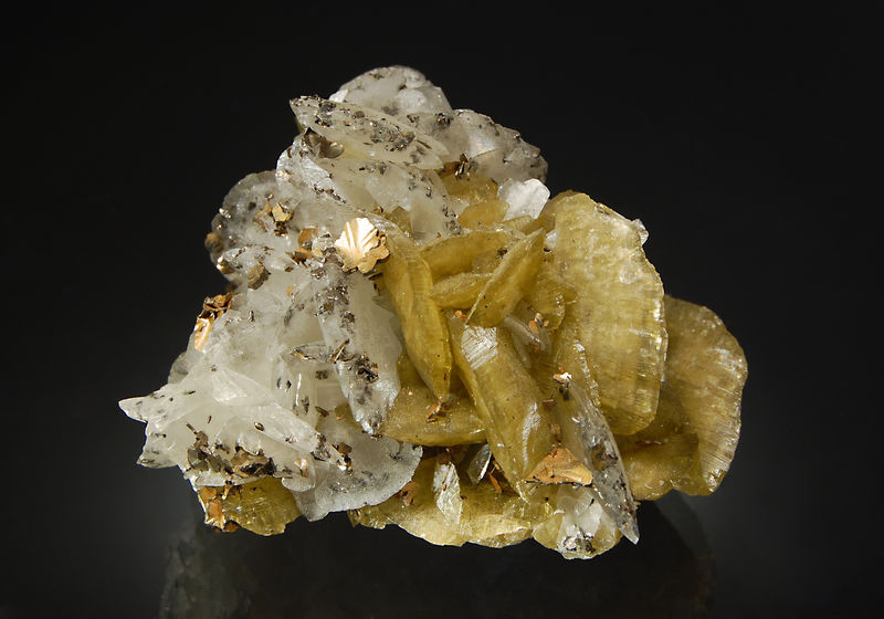 2439 Siderite, dolomite.jpg