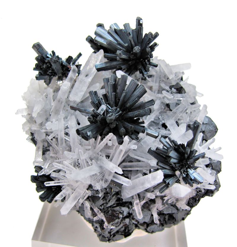 2525M-stibnite1.jpg