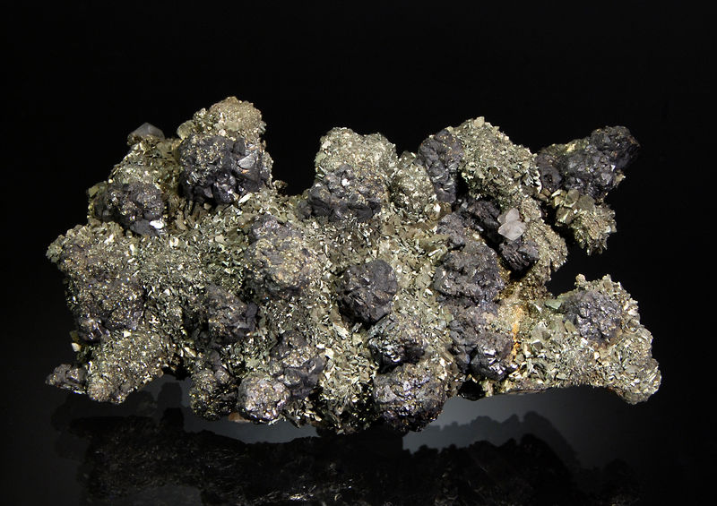 2555 Sphalerite on marcasite - Shullsburg, Lafayette Co., Wisconsin.jpg