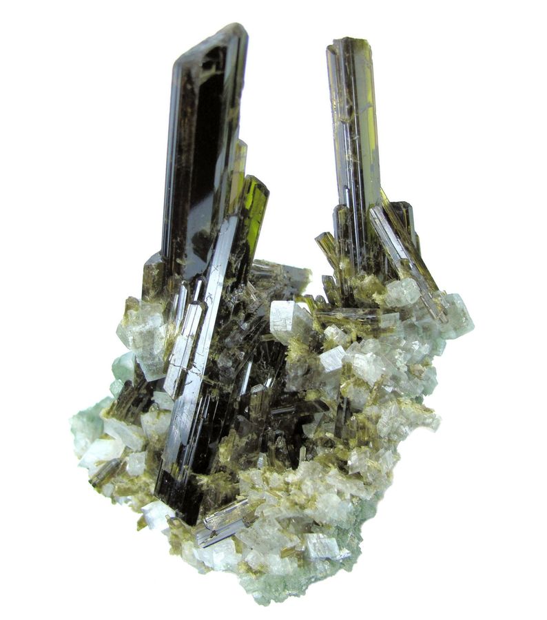 8124M-epidote1.jpg