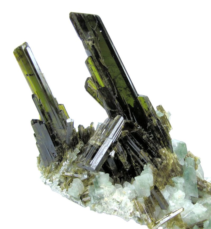 8124M-epidote2.jpg