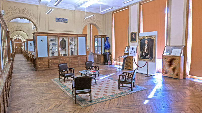 _MuseumSittingArea.jpg