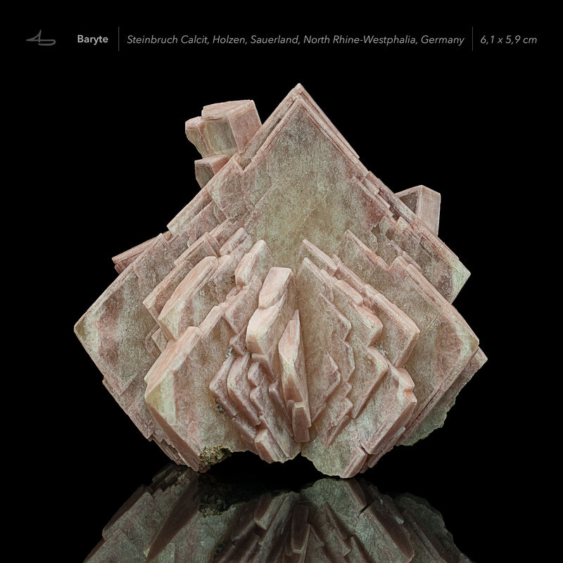 Baryte-Steinbruch-Calcit-Holzen-Sauerland-Germany-square-text.jpg