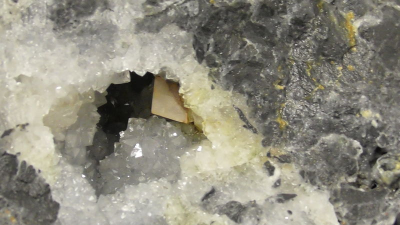 Cube mineral  5.JPG