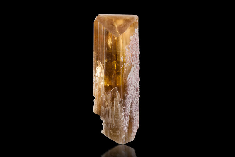 Danburite-MIM_Museum(2280).jpg