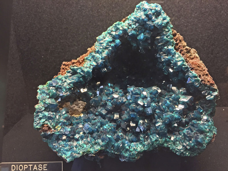 Dioptase10.jpg