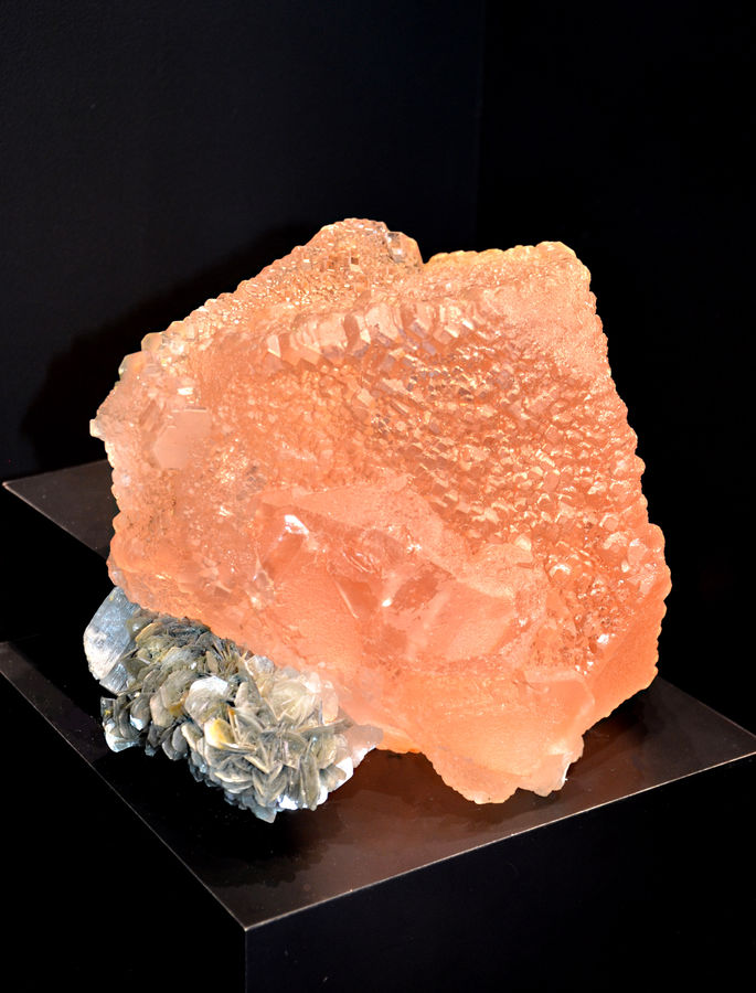 Fluorite Pakistan.jpg