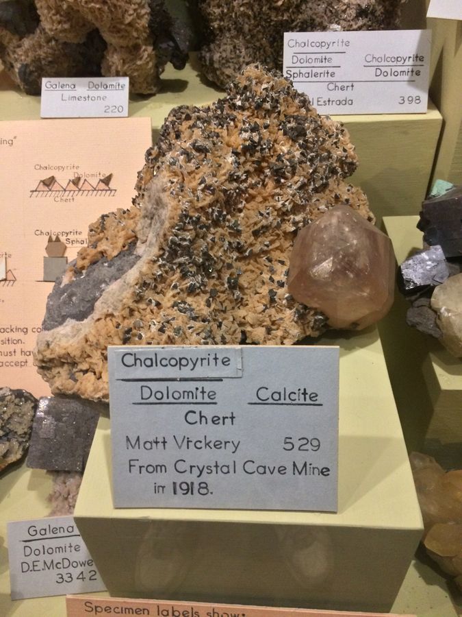 JMM, Galena, Calcite, Dolomite, Chert.JPG