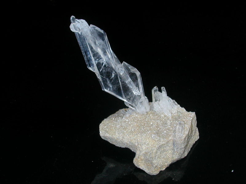 Quartz - Pakistan 20-2-10.JPG