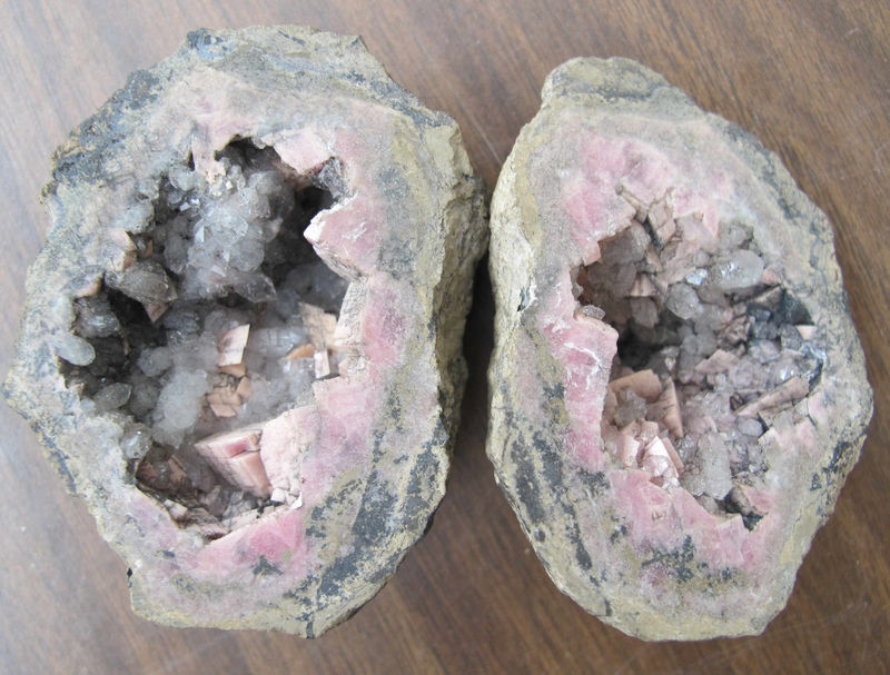 Rhodo Geode 2 open.jpg