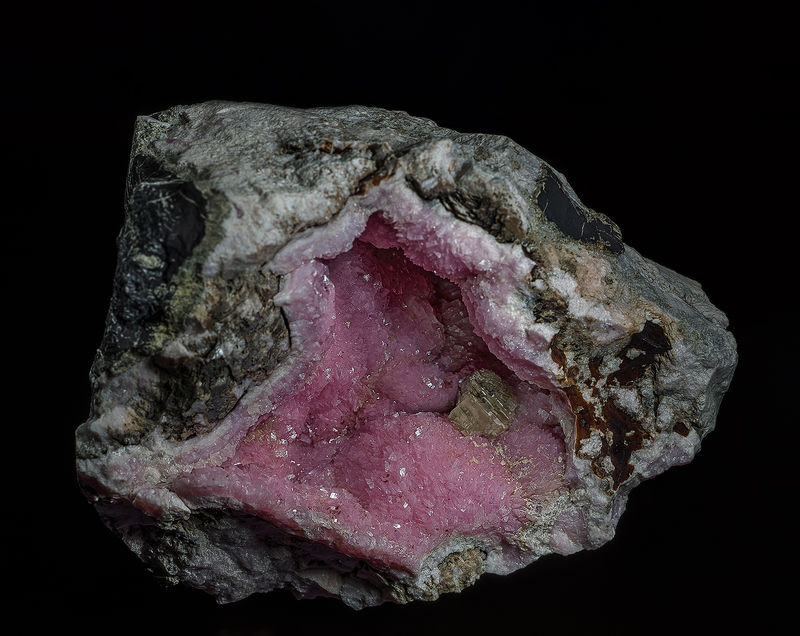 RhodoBarite.jpg