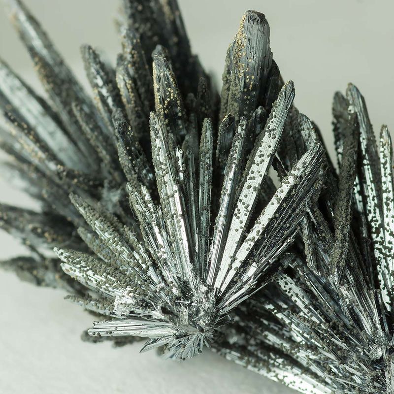 stibnite10-2a.jpg