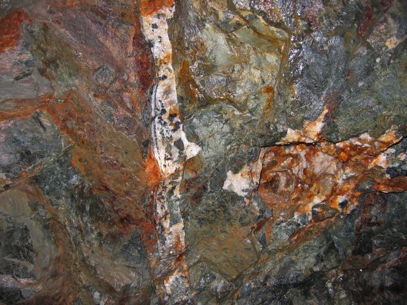 Tincroft North Lode with Sphalerite 1.jpg