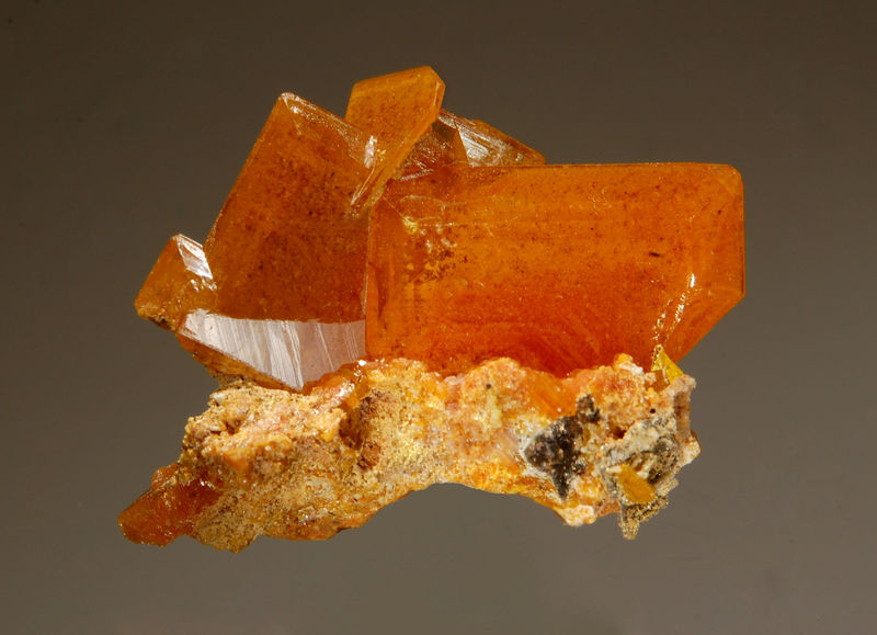 TN552 Wulfenite - Chah Milleh Mine, Esfahan, Iran.jpg