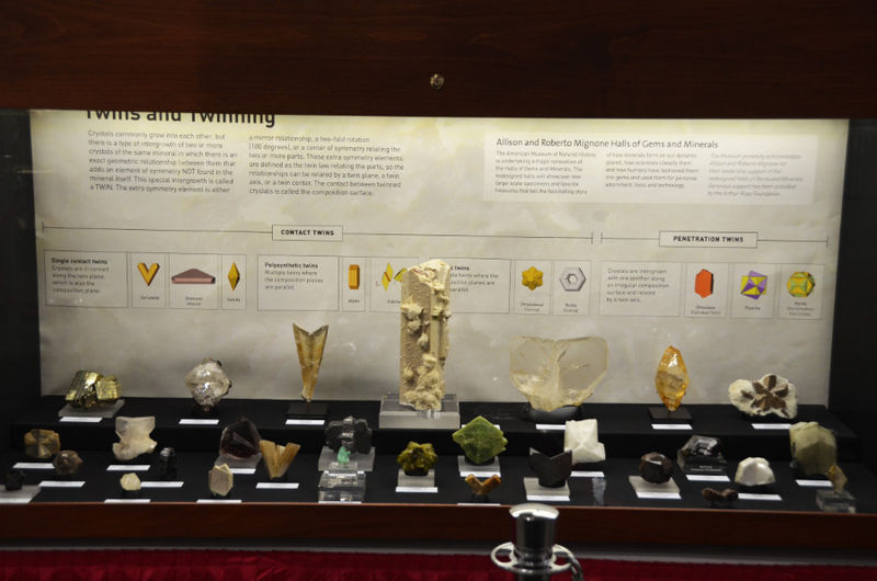 Tucson 2018 - The display cases in the Main (10).jpg